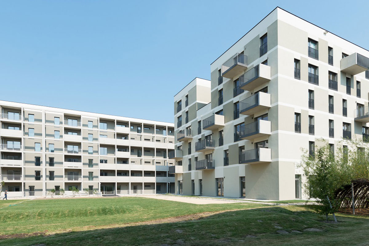 Titelbild zu „Schlüsselübergabe in der Seestadt Aspern: Wienerberger Ziegel-Wohnungen schaffen neuen Lebensraum in Wien“