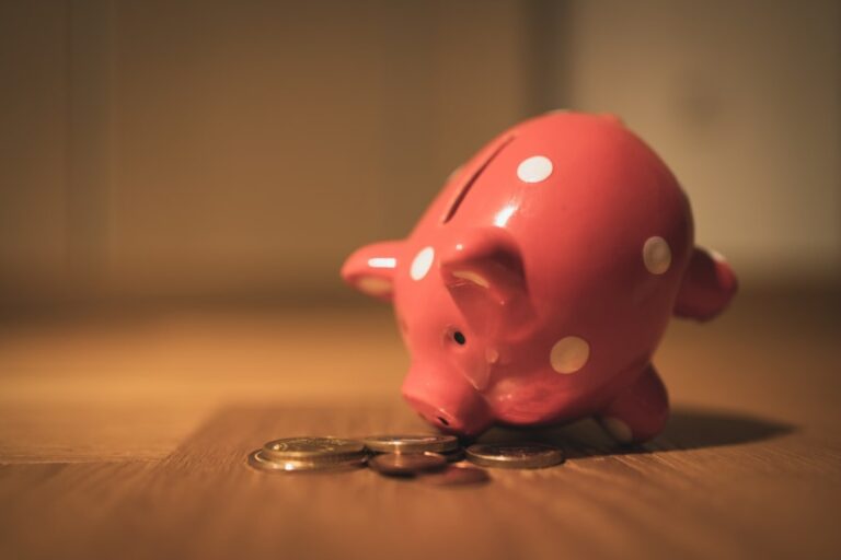 Kredit umschulden: Wie Sie mit einem Umschuldungskredit Geld sparen